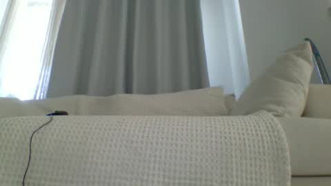 Snapshot of ad14n chatting on February 24, 1:10 pm ad14n online show from February 24, 1:10 pm