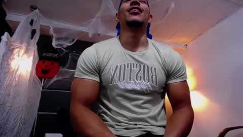 Adam online show from November 3, 1:57 pm