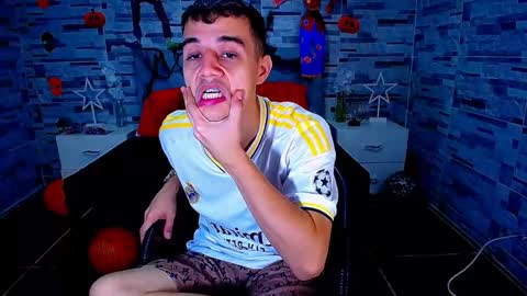 adam hot11 online show from October 16, 9:01 pm