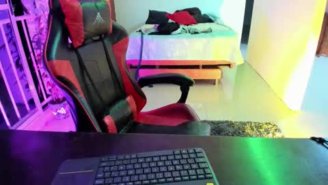 Adam Valencia online show from October 14, 12:17 am