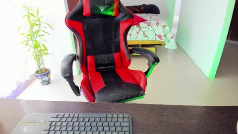 Adam Valencia online show from October 8, 4:22 pm