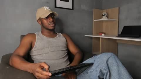 adamart7 online show from December 18, 12:17 am