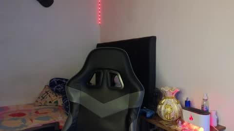 Ades online show from April 11, 5:47 am