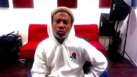 Snapshot of adick_ting chatting on February 18, 3:10 am adick_ting online show from February 18, 3:10 am