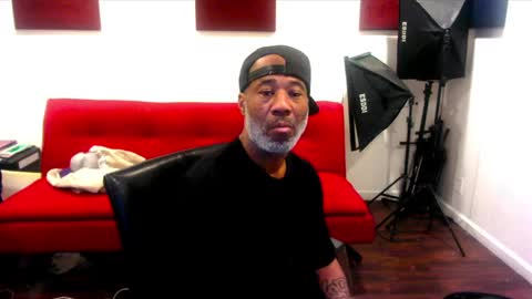 Snapshot of adick_ting chatting on December 7, 10:28 pm adick_ting online show from December 7, 10:28 pm