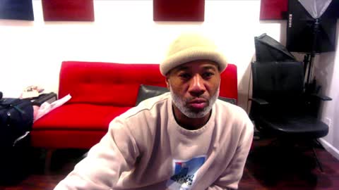 Snapshot of adick_ting chatting on December 15, 12:06 pm adick_ting online show from December 15, 12:06 pm