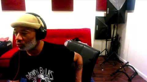 Snapshot of adick_ting chatting on January 7, 1:50 am adick_ting online show from January 7, 1:50 am