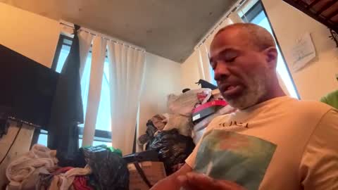 Snapshot of adick_ting chatting on January 19, 1:21 am adick_ting online show from January 19, 1:21 am