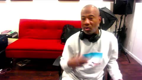 Snapshot of adick_ting chatting on December 9, 2:13 am adick_ting online show from December 9, 2:13 am