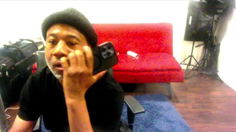 Snapshot of adick_ting chatting on March 11, 6:21 am adick_ting online show from March 11, 6:21 am