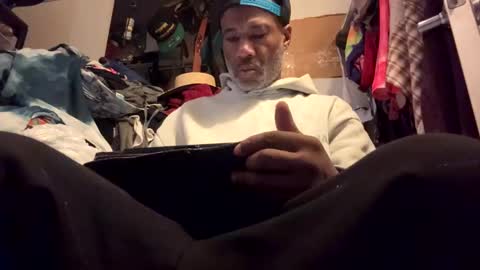 Snapshot of adick_ting chatting on October 14, 6:09 am adick_ting online show from October 14, 6:09 am