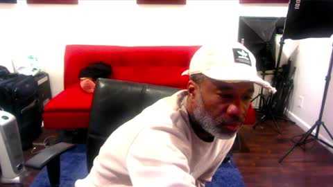 Snapshot of adick_ting chatting on January 25, 10:07 pm adick_ting online show from January 25, 10:07 pm