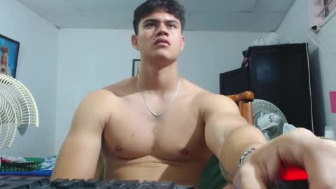 Snapshot of adonis_walkerx chatting on February 11, 1:41 pm adonis_walkerx online show from February 11, 1:41 pm