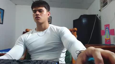 Snapshot of adonis_walkerx chatting on January 23, 12:04 am adonis_walkerx online show from January 23, 12:04 am