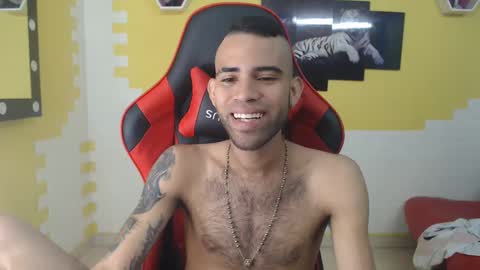 adri_sexboy online show from December 24, 12:44 pm