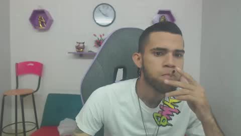 adri_sexboy online show from February 3, 1:30 pm
