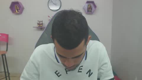 adri_sexboy online show from February 8, 2:05 pm