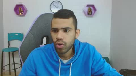 adri_sexboy online show from January 15, 12:36 pm