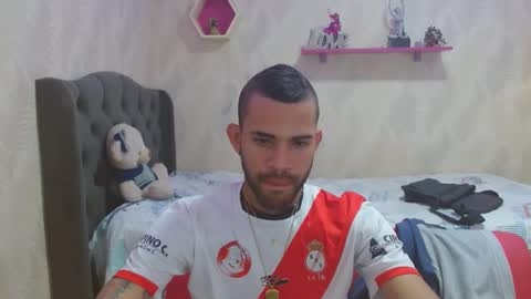 adri_sexboy online show from March 10, 1:23 am