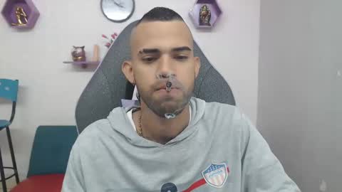adri_sexboy online show from March 1, 12:23 pm