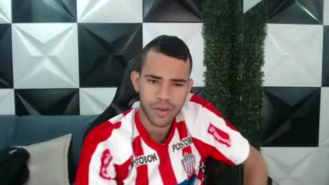 adri_sexboy online show from January 7, 12:37 pm