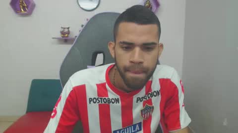 adri_sexboy online show from February 1, 1:51 pm