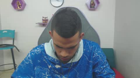 adri_sexboy online show from January 26, 4:20 am