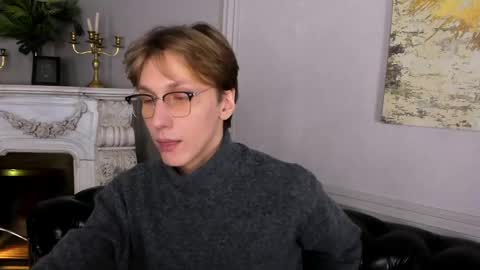 Adrian online show from December 5, 4:12 pm