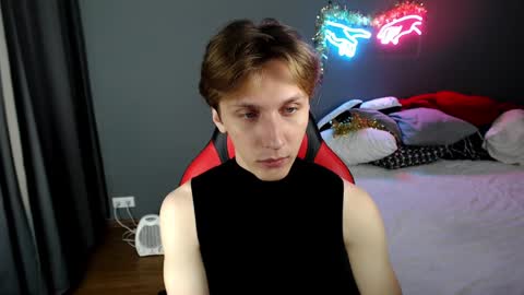 Adrian online show from December 14, 11:07 am