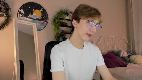 Adrian online show from December 12, 4:10 pm
