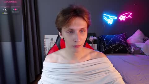 Adrian online show from December 29, 6:03 am