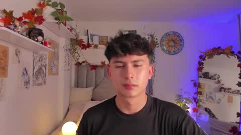 A H  online show from November 15, 1:18 am