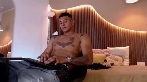 Aiden online show from October 12, 2:22 pm