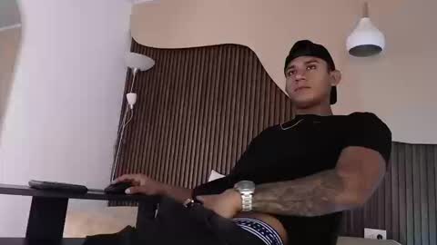 Aiden online show from September 24, 2:26 pm