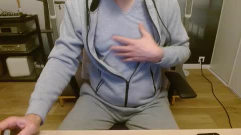 aixcited online show from March 7, 10:07 pm