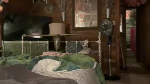 Snapshot of aj86cam chatting on September 17, 3:07 am aj86cam online show from September 17, 3:07 am