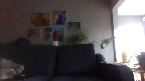 akpchi1984 online show from May 18, 12:29 am