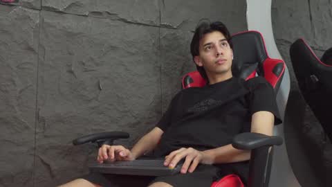 Alan Boy online show from May 26, 3:35 am