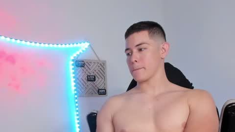 Alan Hadid online show from February 19, 9:47 pm