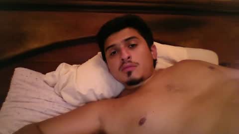 Snapshot of alanargenttt25 chatting on February 25, 3:52 am alanargenttt25 online show from February 25, 3:52 am