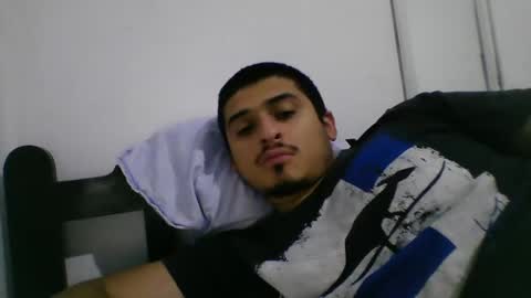 Snapshot of alanargenttt25 chatting on December 5, 6:32 am alanargenttt25 online show from December 5, 6:32 am