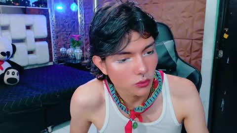 Snapshot of alandelrey57 chatting on October 17, 10:58 pm ALAN DEL REY online show from October 17, 10:58 pm