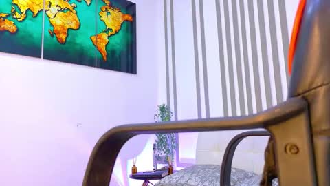 Alan Ferrer online show from December 19, 10:34 am