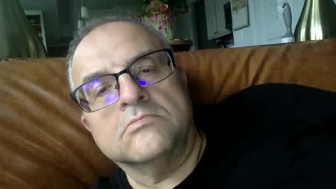 alankrieski1174 online show from October 13, 11:49 am