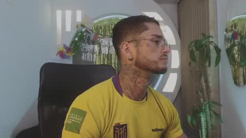 alan online show from April 11, 11:36 am