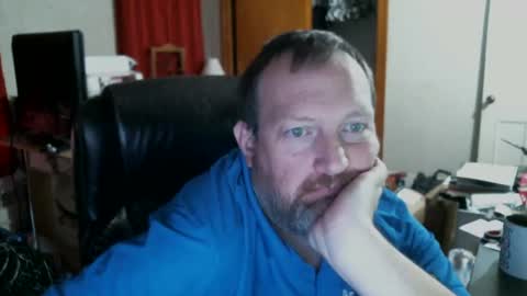 Snapshot of alberik2316 chatting on December 26, 6:54 pm Alberik online show from December 26, 6:54 pm