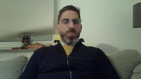 Snapshot of alcatrazcage chatting on January 14, 4:40 pm Alcatrazcage online show from January 14, 4:40 pm