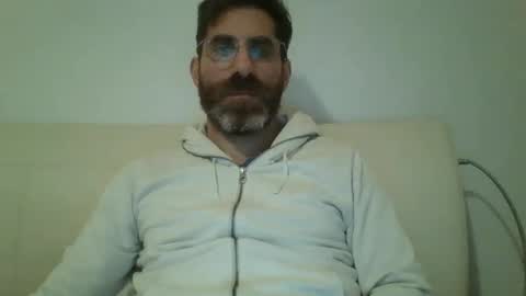 Snapshot of alcatrazcage chatting on January 2, 9:28 pm Alcatrazcage online show from January 2, 9:28 pm