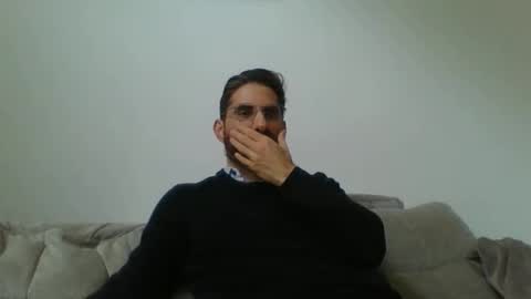 Snapshot of alcatrazcage chatting on December 24, 1:28 pm Alcatrazcage online show from December 24, 1:28 pm