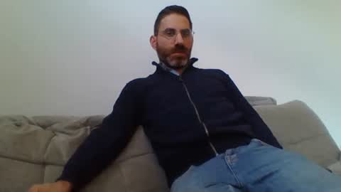 Snapshot of alcatrazcage chatting on February 27, 12:34 pm Alcatrazcage online show from February 27, 12:34 pm